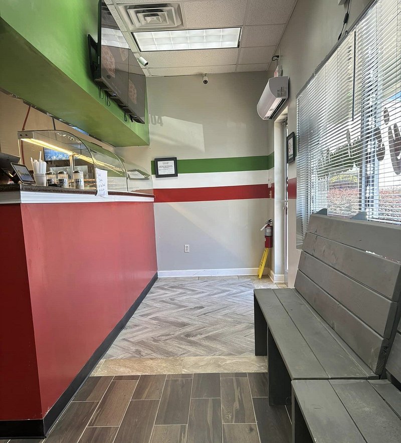 Barry's Pizzeria photo