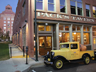 Pack's Tavern
